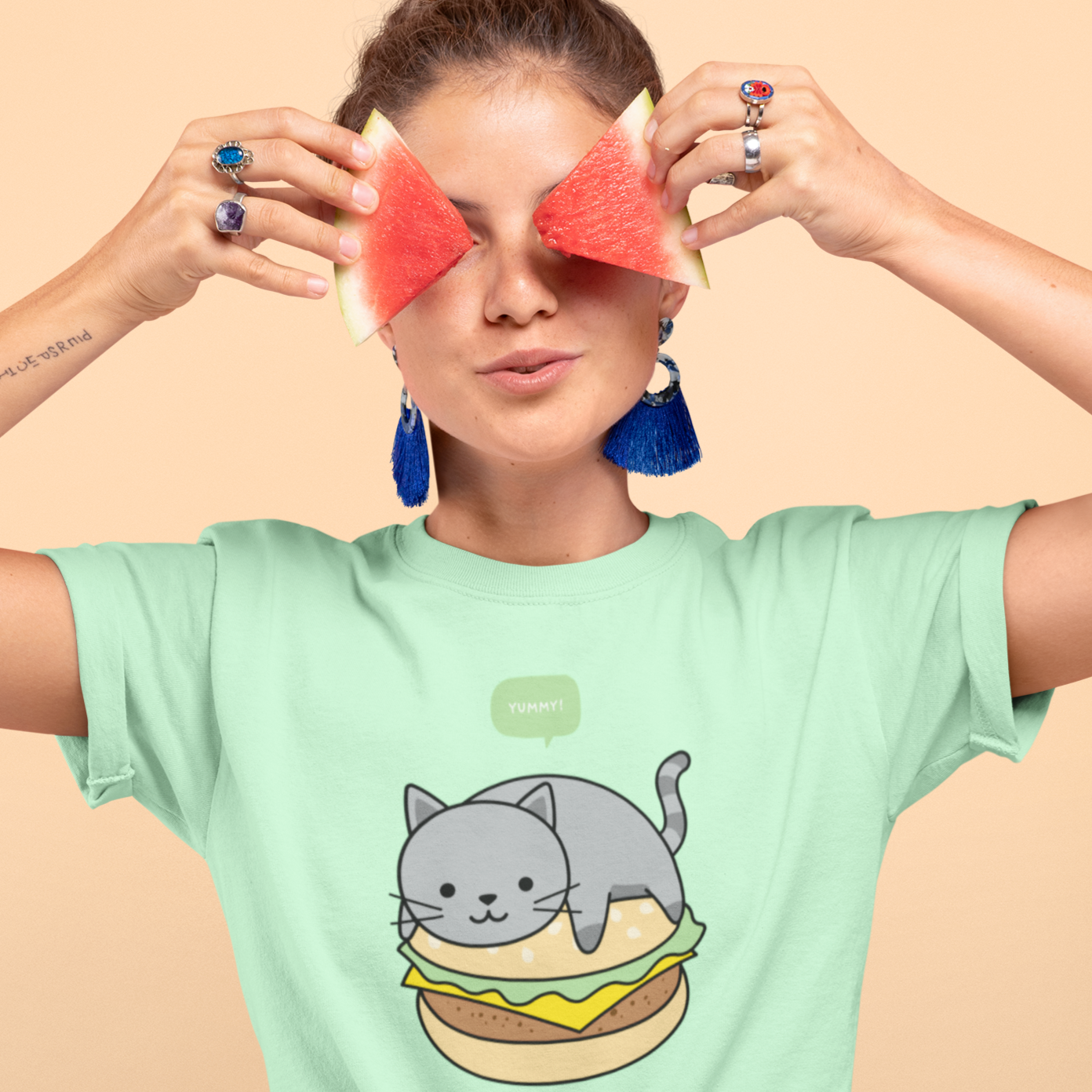 omgkawaii Yummy Burger Cat Short-Sleeve Unisex T-Shirt